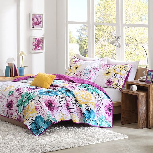 Intelligent Design Ashley Reversible Quilt Set