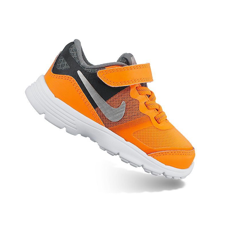 kohls nike sneakers
