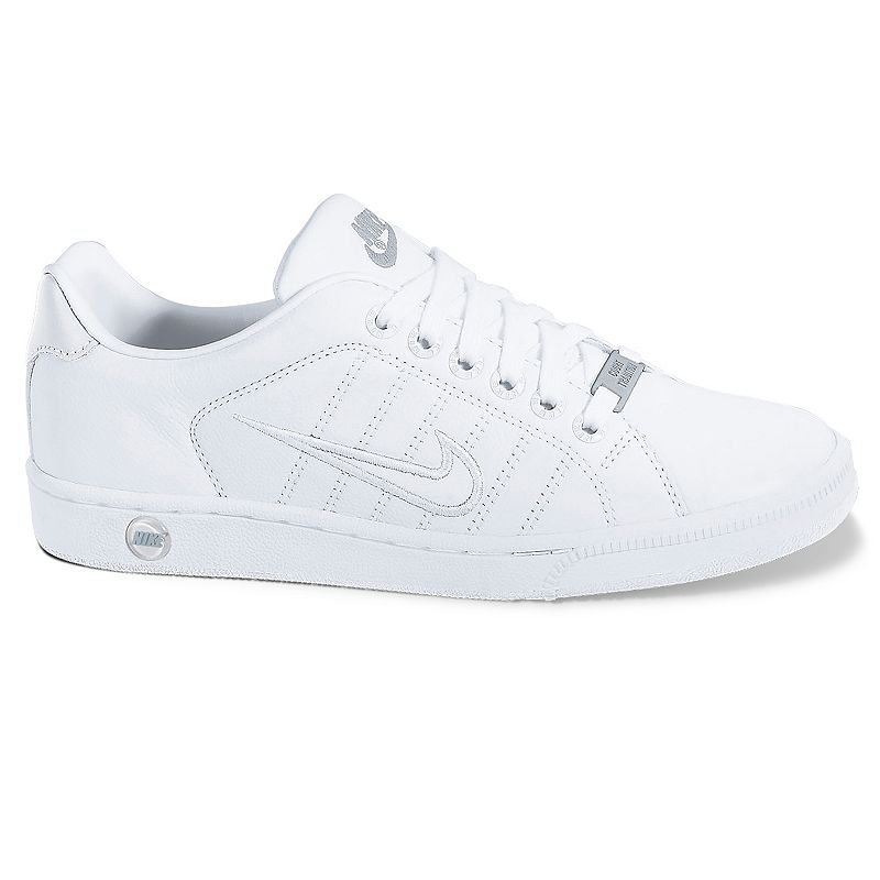 white nike tennis shoes womens