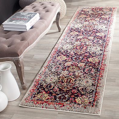 Safavieh Monaco Distressed Geometric Rug