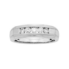 Men's 14k White Gold IGL Certified 1/4 Carat T.W. Diamond Wedding Band by