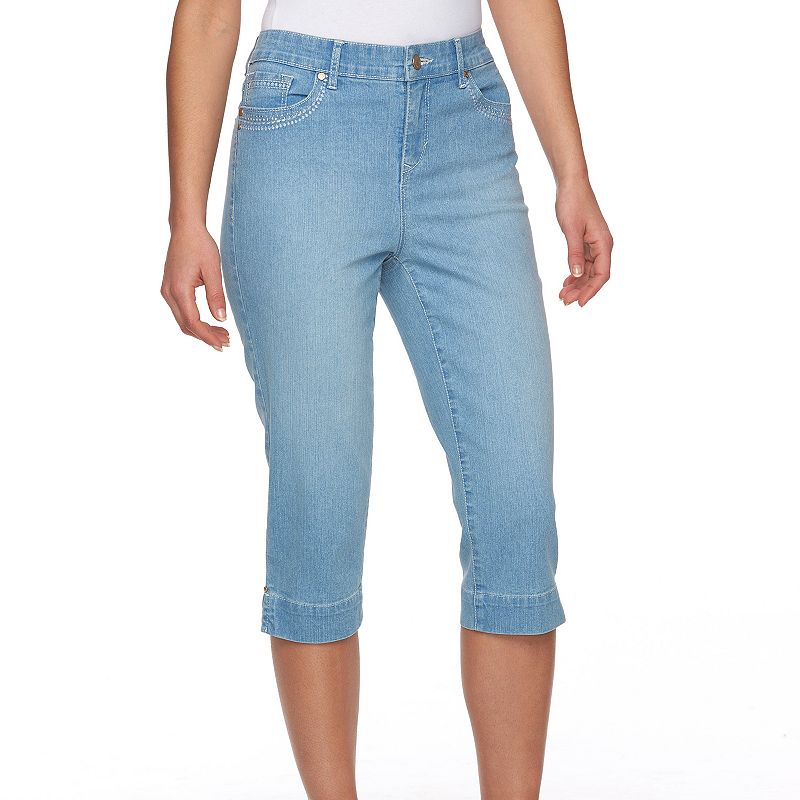 Petite Gloria Vanderbilt Jordyn Embellished Jean Capris, Women's, Size