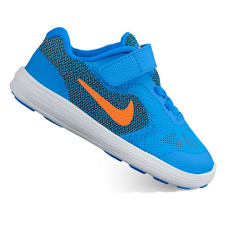 nike velcro trainers for men