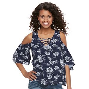 Juniors' SO® Crisscross Cold-Shoulder Top