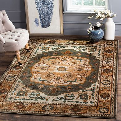 Safavieh Summit Evans Floral Rug