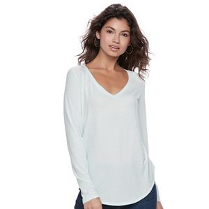 Juniors' SO® Long Sleeve V-Neck Tee