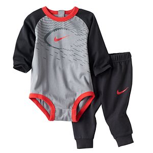 Baby Boy Nike Sports Bodysuit & Pants Set