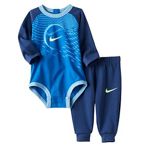 Baby Boy Nike Sports Bodysuit & Pants Set