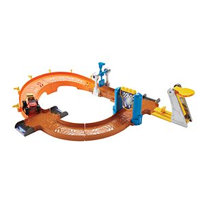 Fisher-Price Blaze & the Monster Machines Blaze To Victory Speed