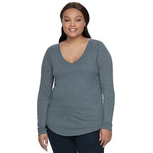 Juniors' Plus Size SO® V-Neck Long Sleeve Tee