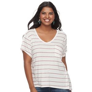 Juniors' Plus Size SO® Scoopneck Tee