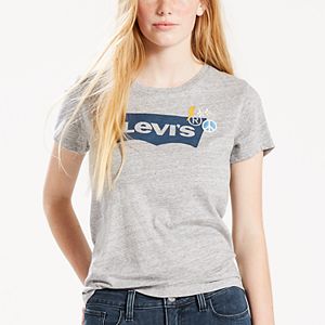 Women's Levi's® Patch Graphic Tee