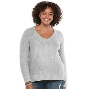 Juniors' Plus Size SO® Raglan V-Neck Sweater