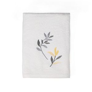 Saturday Knight, Ltd. Trellis Floral Bath Towel