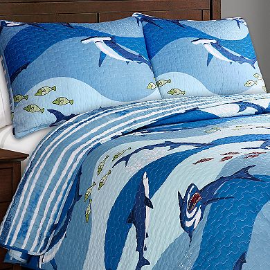 Lush Decor Shark Allover Quilt Set