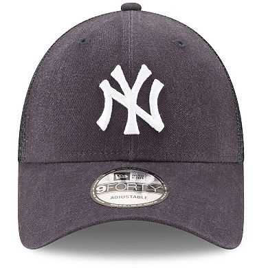 Men's New Era Navy New York Yankees Trucker 9FORTY Adjustable Snapback Hat