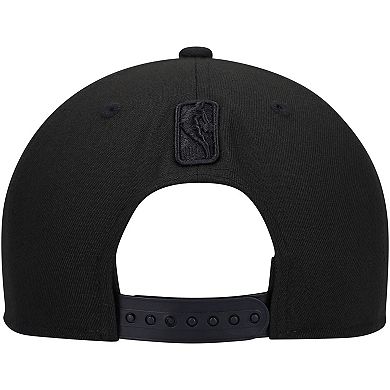 Men's New Era Washington Wizards Black On Black 9FIFTY Snapback Hat
