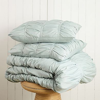 Modern Heirloom Emily Textured Comforter Set with Shams