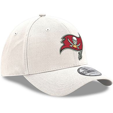 Men's New Era White Tampa Bay Buccaneers Iced II 39THIRTY Flex Hat