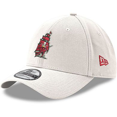 Men's New Era White Tampa Bay Buccaneers Alternate Logo Iced II 39THIRTY Flex Hat