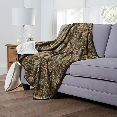 Realtree Edge Oversized Silk Touch Sherpa Throw