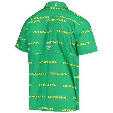 Men's Columbia Green Oregon Ducks Super Slack Tide Omni-Shade Button-Up Shirt