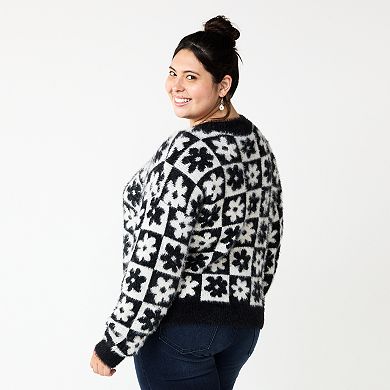 Juniors' Plus Size SO® Fuzzy Cropped Print Sweater