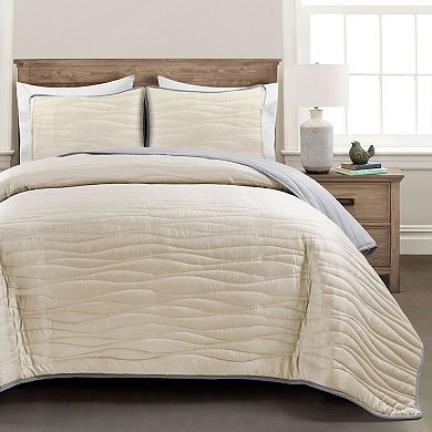 Lush Decor Farmhouse Soft Wave Silver-Infused Antimicrobial Reversible Quilt Set with Shams