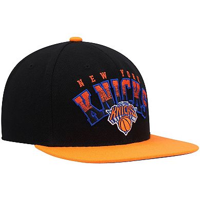 Men's Mitchell & Ness Black/Orange New York Knicks Gradient Wordmark Snapback Hat