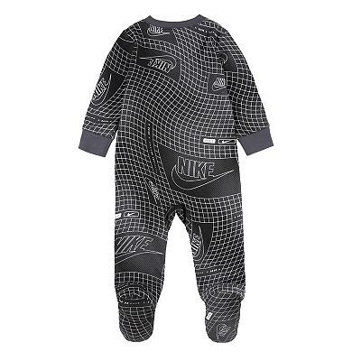 Baby Nike Sportswear Club Sleep & Play One Piece Pajamas
