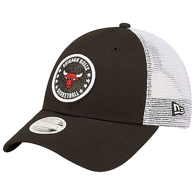 Women's New Era Black/White Chicago Bulls Glitter Patch 9FORTY Snapback Hat
