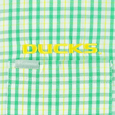 Men's Columbia Green Oregon Ducks Rapid Rivers Logo Button-Down Shirt
