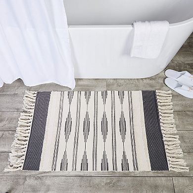 Grey Bohemian Bathroom Rug with Tassels, Bohemian Style Mat (23.6 x 35 Inches)
