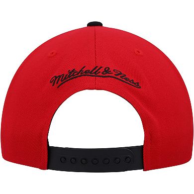 Men's Mitchell & Ness White/Red Chicago Bulls Day One Snapback Hat