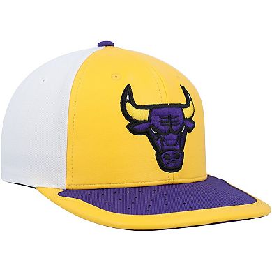 Men's Mitchell & Ness Yellow/Purple Chicago Bulls Day One Snapback Hat