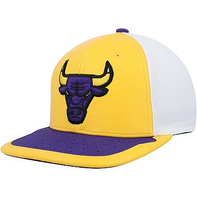 Men's Mitchell & Ness Yellow/Purple Chicago Bulls Day One Snapback Hat