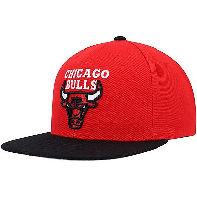 Men's Mitchell & Ness Red/Black Chicago Bulls Side Core 2.0 Snapback Hat