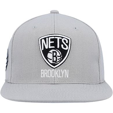 Men's Mitchell & Ness Gray Brooklyn Nets Side Core 2.0 Snapback Hat