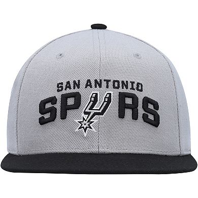 Men's Mitchell & Ness Gray/Black San Antonio Spurs Side Core 2.0 Snapback Hat