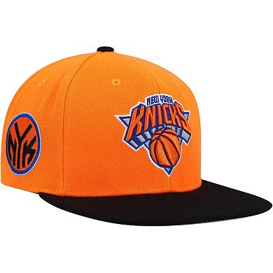 Men's Mitchell & Ness Orange/Black New York Knicks Side Core 2.0 Snapback Hat