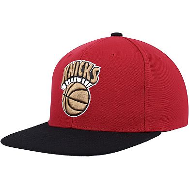 Men's Mitchell & Ness Red/Black New York Knicks Hardwood Classics Free Bird Snapback Hat