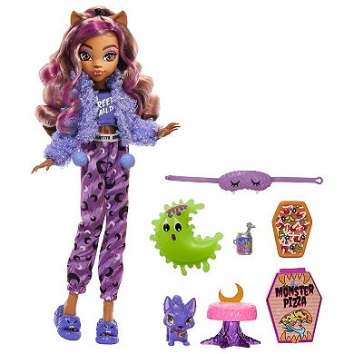 Mattel Monster High Clawdeen Wolf Creepover Party Doll & Sleepover Set