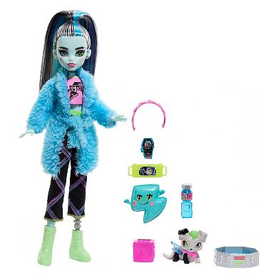 Mattel Monster High Frankie Stein Creepover Party Doll & Sleepover Set