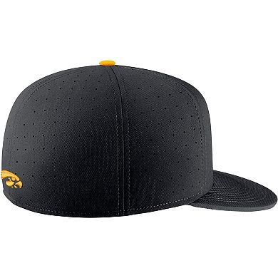 Men's Nike Black Iowa Hawkeyes Aero True Baseball Performance Fitted Hat