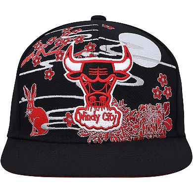 Men's Mitchell & Ness Black Chicago Bulls Hardwood Classics Asian Heritage Scenic Snapback Hat