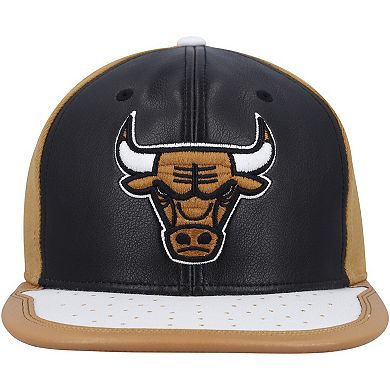 Men's Mitchell & Ness Black/Tan Chicago Bulls Day One Snapback Hat