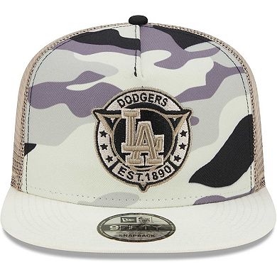 Men's New Era White Los Angeles Dodgers Chrome Camo A-Frame 9FIFTY Trucker Snapback Hat