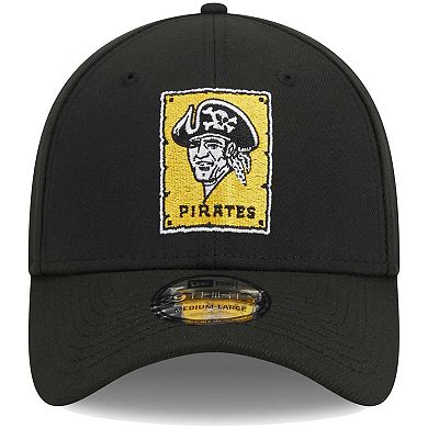 Men's New Era Black Pittsburgh Pirates Logo 39THIRTY Flex Hat