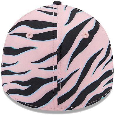 Men's New Era Pink/Black Manchester United Zebra All Over Print 39THIRTY Flex Hat