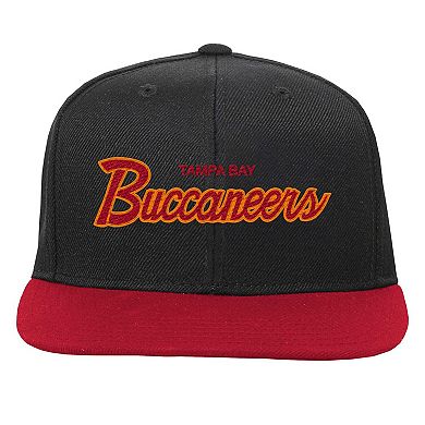 Youth Mitchell & Ness Black/Red Tampa Bay Buccaneers Team Script Snapback Hat